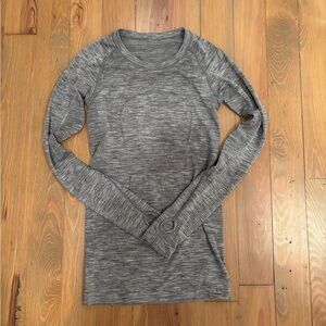 Lulu Lemon Swiftly Tech Long-Sleeve Shirt Hip Length